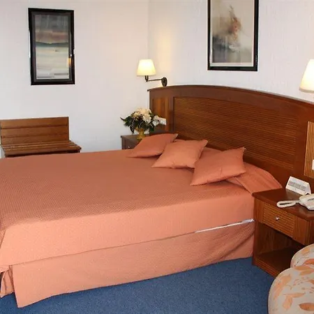 兰斯洛特酒店 3* 阿雷西费