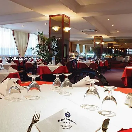 Otel Lancelot 3*