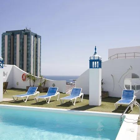 Lancelot Hotel