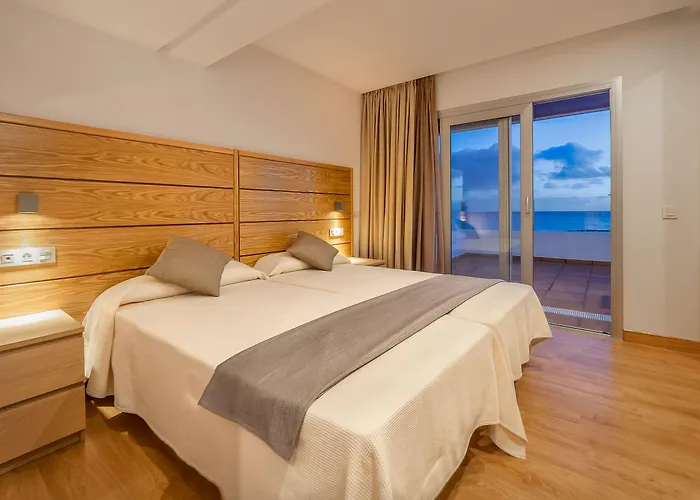 Lancelot Hotel 3*