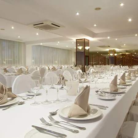 Lancelot Hotel 3*